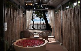 Larisa Resort, Morjim